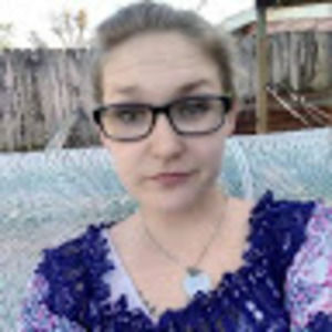 Meet your Posher, Alexia